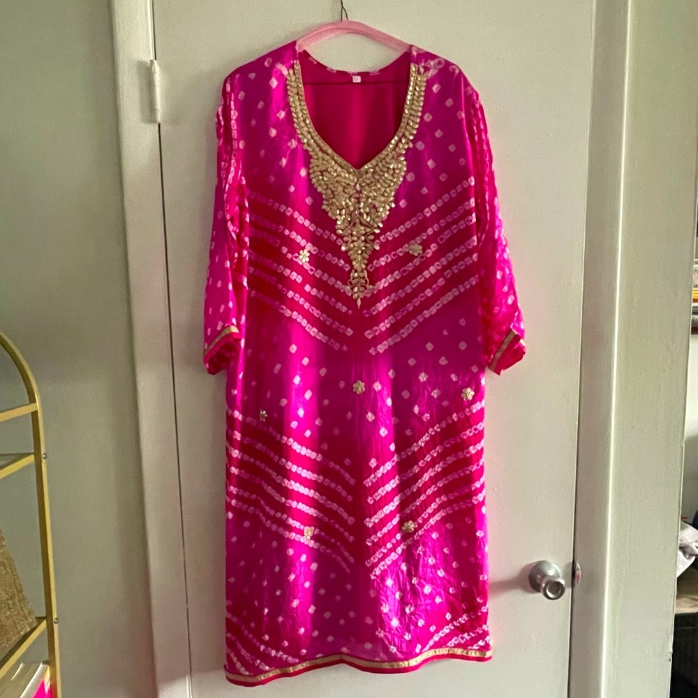Indian Kurta with Dupatta and Pants (Plus Size)